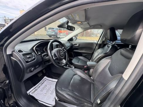 Used 2018 Jeep Compass Limited w/ Navigation Group AWD/4WD image 12