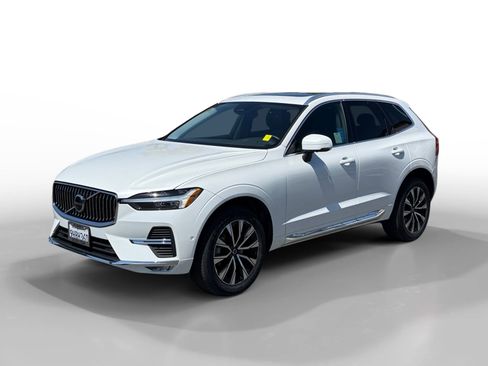 Used 2023 Volvo XC60 B5 Plus w/ Protection Package FWD image 1