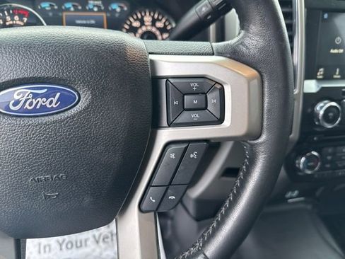 Used 2017 Ford F150 Lariat image 16