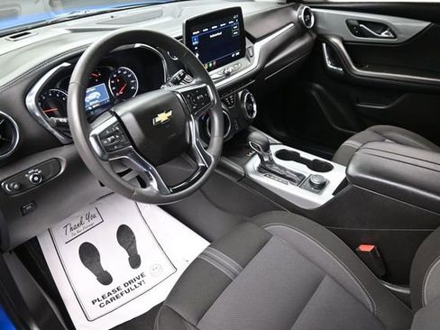 Used 2024 Chevrolet Blazer LT w/ Convenience Package FWD image 18