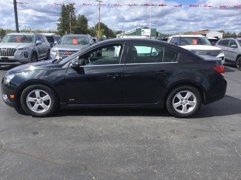 Used 2014 Chevrolet Cruze LT w/ RS Package FWD image 2