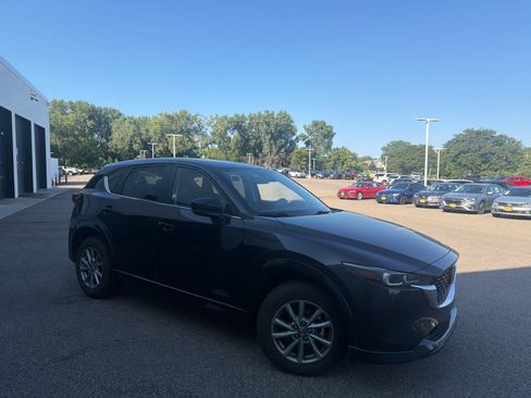 Used 2025 MAZDA CX-5 AWD 2.5 S w/ Preferred Package image 3