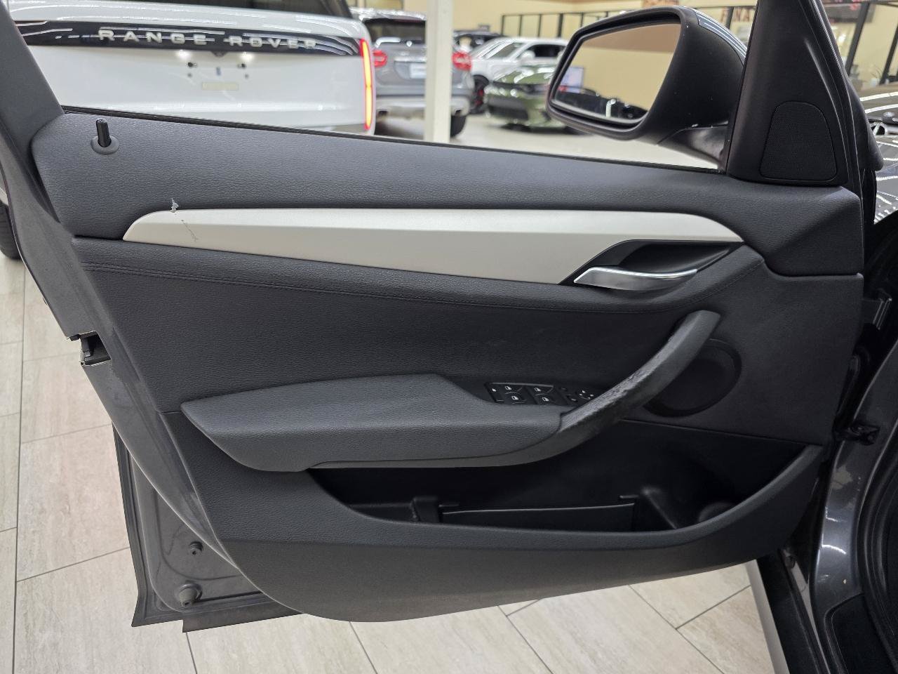 Used 2015 BMW X1 sDrive28i RWD image 37