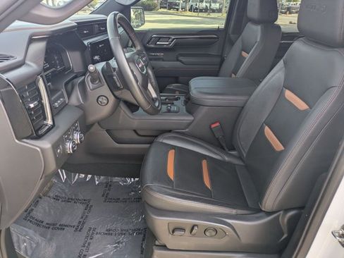 Used 2023 GMC Sierra 1500 AT4 w/ AT4 Premium Package image 16