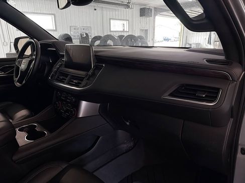 Used 2024 Chevrolet Suburban LT w/ Max Trailering Package AWD/4WD image 12