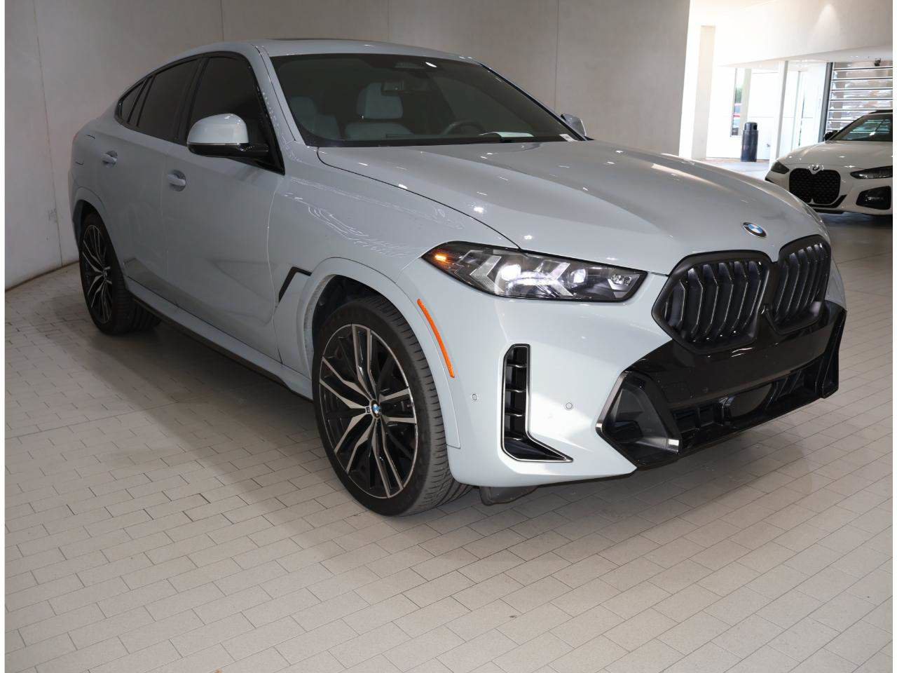 Certified 2024 BMW X6 xDrive40i w/ Premium Package AWD/4WD image 7
