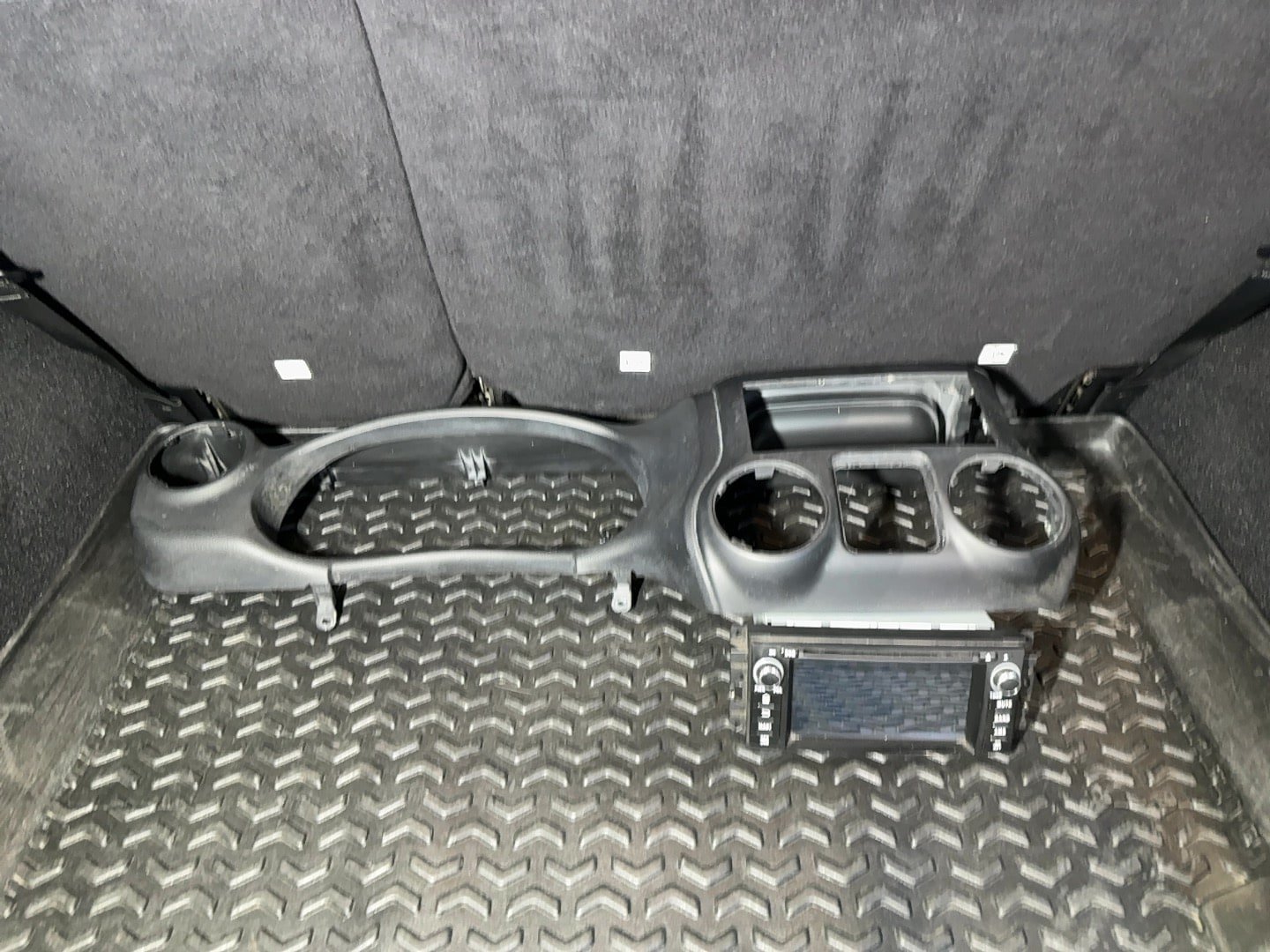 Used 2011 Jeep Wrangler Unlimited Sport AWD/4WD image 75