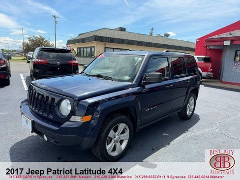 Used 2017 Jeep Patriot Latitude AWD/4WD image 3