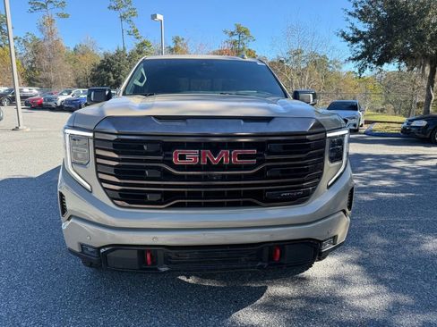 Used 2022 GMC Sierra 1500 AT4X image 2