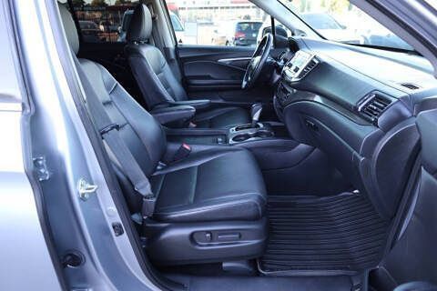 Used 2017 Honda Ridgeline RTL image 12