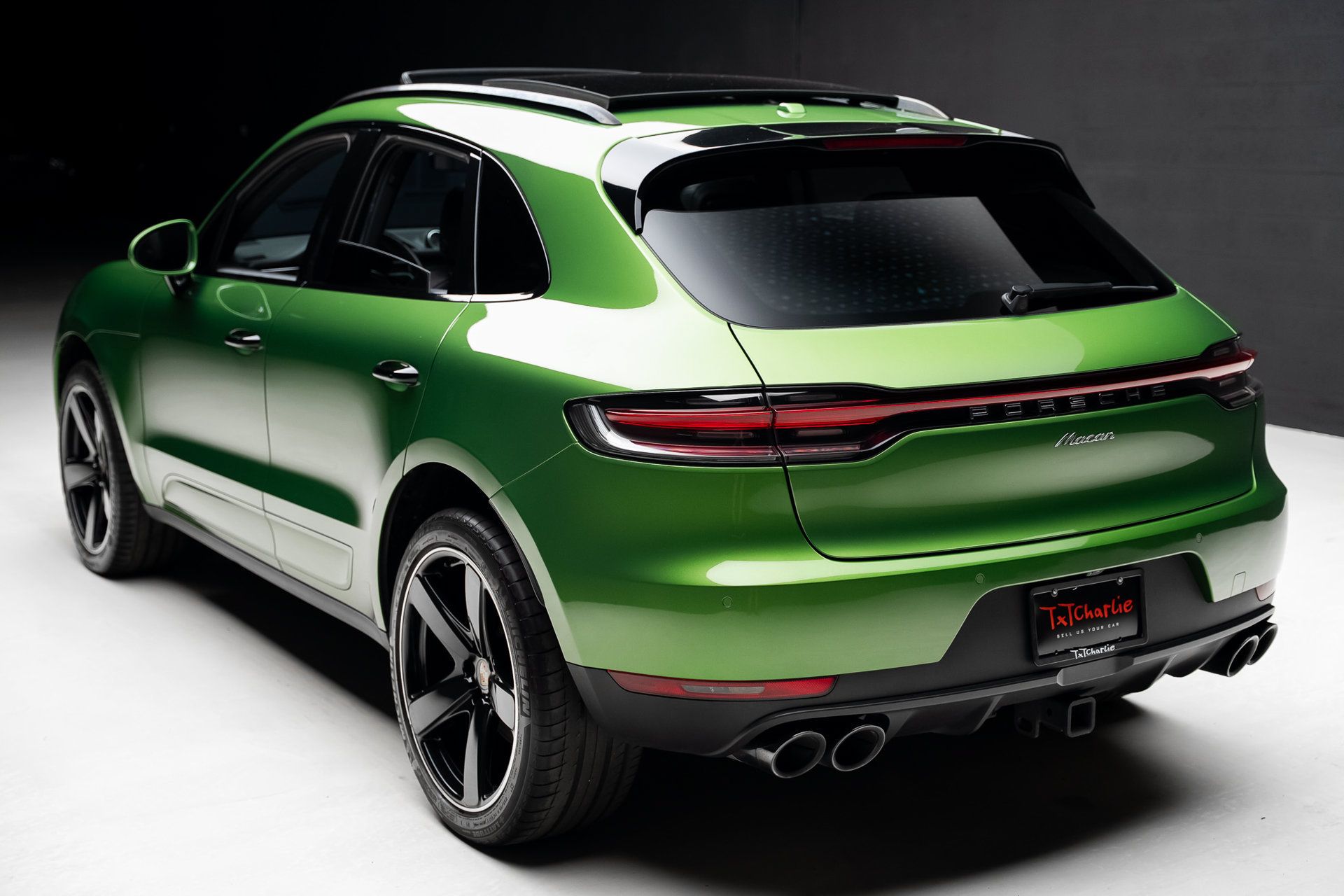 Used 2019 Porsche Macan AWD/4WD image 23
