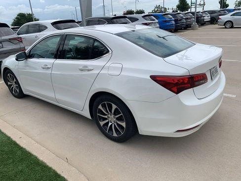 Used 2016 Acura TLX FWD image 3