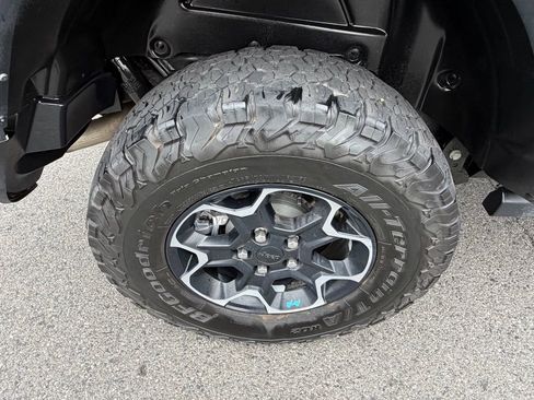 Used 2023 Jeep Wrangler Unlimited Rubicon 4xe image 14