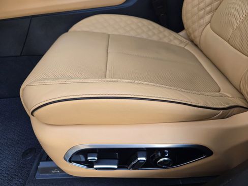 Used 2025 Jeep Grand Cherokee Summit image 21