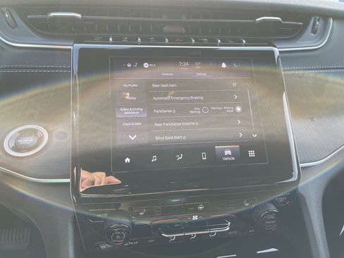 New 2025 Jeep Grand Cherokee 4WD image 29