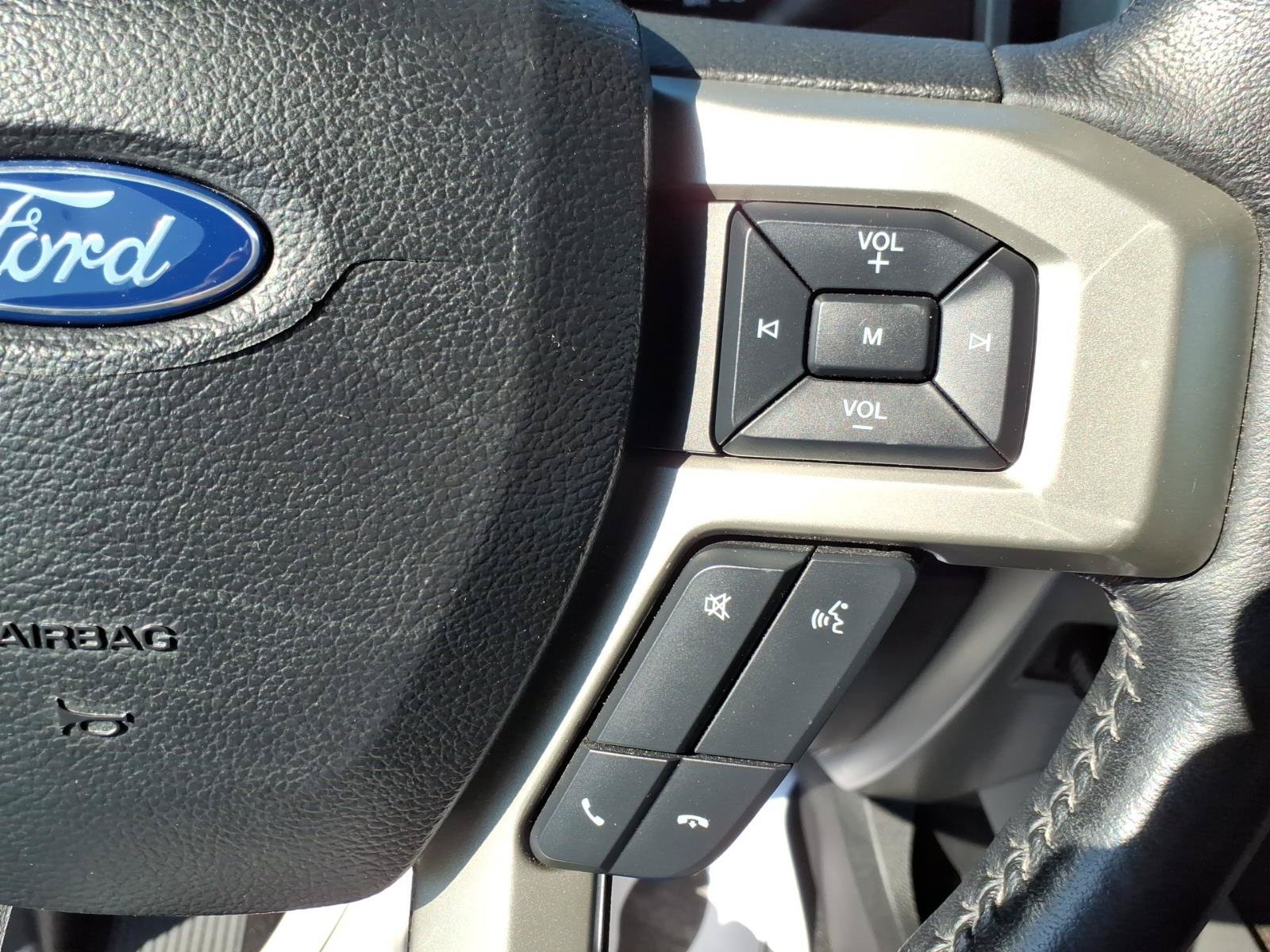 Used 2021 Ford F350 Lariat AWD/4WD image 28