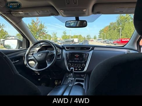 Used 2019 Nissan Murano SV w/ Premium Package AWD/4WD image 12