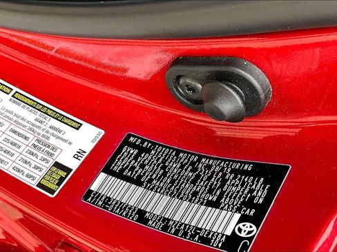 Used 2020 Toyota Corolla SE image 34