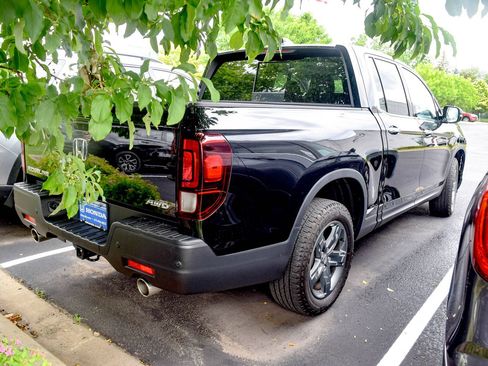 Used 2023 Honda Ridgeline RTL-E image 5