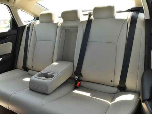 Certified 2024 Honda Civic Touring image 25