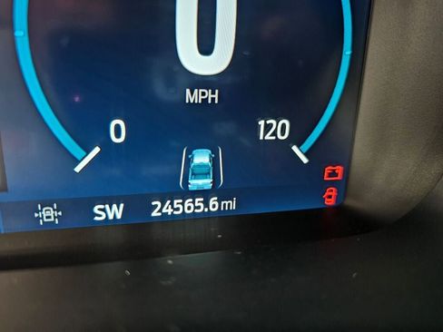 Used 2022 Ford F150 Lariat w/ Equipment Group 502A High image 18