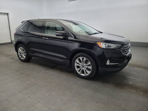 Used 2019 Ford Edge Titanium w/ Cold Weather Package AWD/4WD image 11
