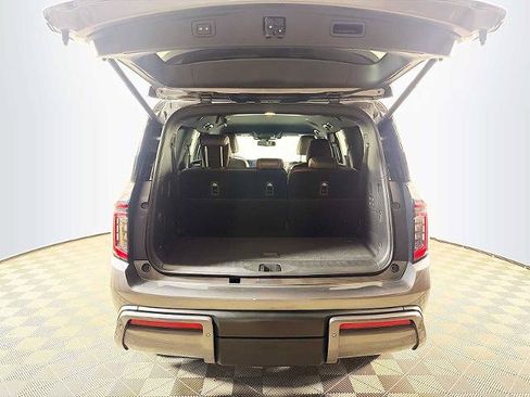 Certified 2025 Nissan Armada SL w/ Captain's Chari Seat Package AWD/4WD image 24