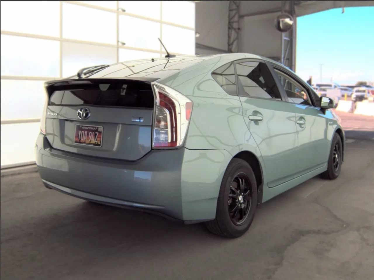 Used 2012 Toyota Prius Three FWD image 2