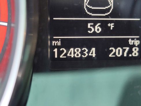 Used 2017 Volkswagen Passat 1.8T R-Line w/ R-Line Lighting Package image 26