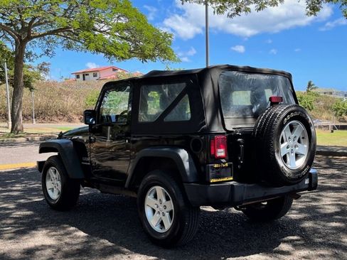 Used 2015 Jeep Wrangler Sport w/ Quick Order Package 24S AWD/4WD image 6
