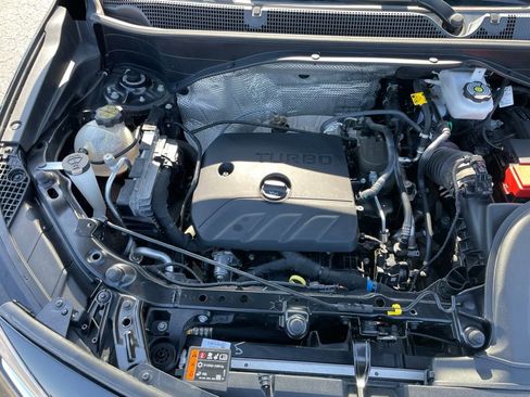 Used 2022 Buick Encore GX Preferred w/ Cold Weather Comfort Package AWD/4WD image 36