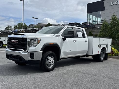 Used 2022 GMC Sierra 3500 Pro w/ Convenience Package RWD image 5