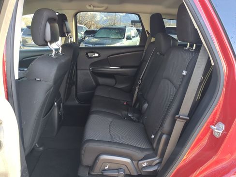 Used 2020 Dodge Journey SE w/ Blacktop Package image 28