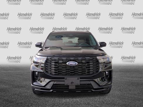 Used 2026 Ford Explorer ST-Line w/ Premium Package RWD image 3