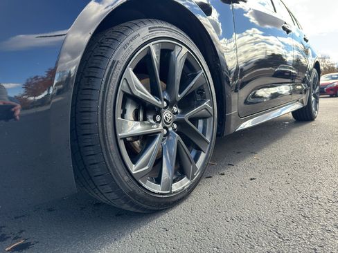 Certified 2024 Toyota Corolla SE image 18