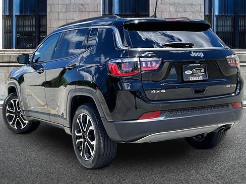 Used 2022 Jeep Compass Limited AWD/4WD image 10