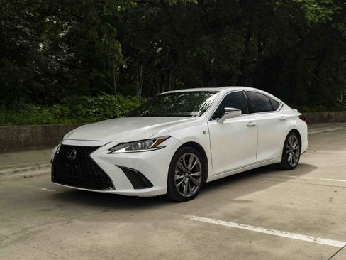 Used 2021 Lexus ES 350 F Sport w/ Accessory Package FWD image 5