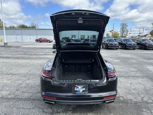 Used 2018 Porsche Panamera 4 w/ Premium Package Plus AWD/4WD image 23