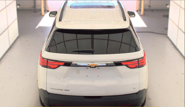 Used 2023 Chevrolet Traverse LT w/ LT Premium Package AWD/4WD image 6