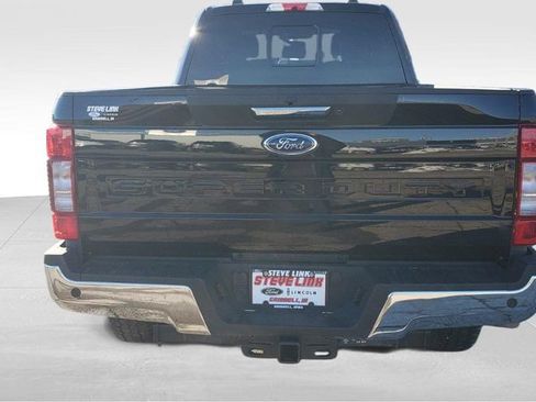 Used 2022 Ford F250 Lariat w/ Lariat Value Package AWD/4WD image 11