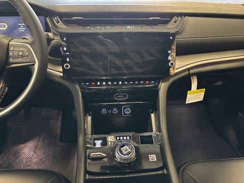 New 2026 Jeep Grand Cherokee Limited image 13