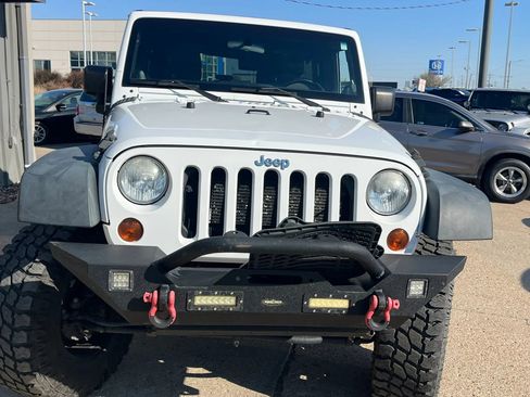 Used 2012 Jeep Wrangler Unlimited Sport image 12