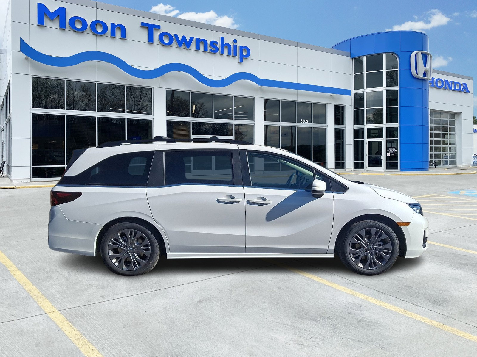 New 2027 Honda Odyssey Touring image 7