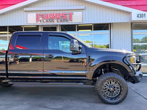 Used 2019 Ford F250 Lariat w/ Lariat Ultimate Package AWD/4WD image 12