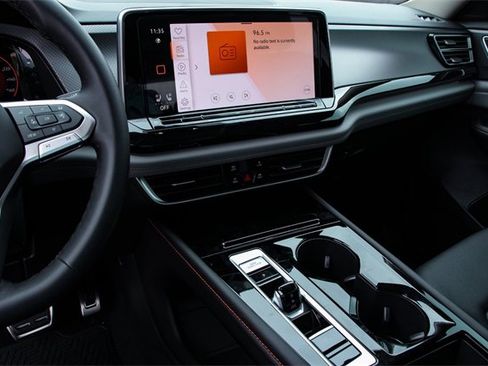 New 2026 Volkswagen Atlas Peak Edition image 20