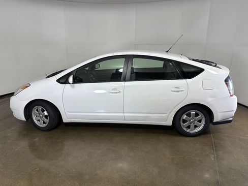 Used 2004 Toyota Prius FWD image 13