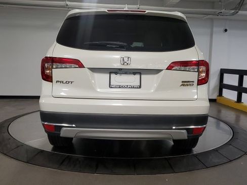 Used 2019 Honda Pilot Touring image 8