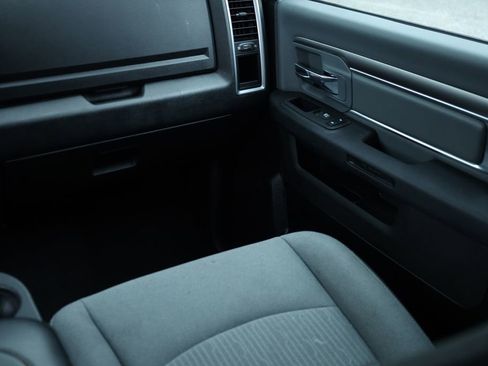 Used 2024 RAM 1500 Classic SLT image 22