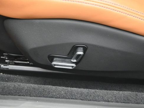 Used 2023 Ferrari Roma RWD image 8