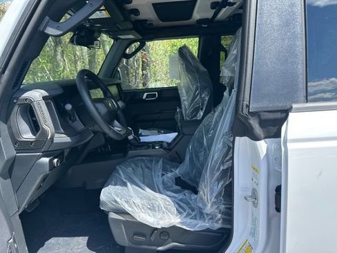 New 2026 Ford Bronco Badlands AWD/4WD image 9
